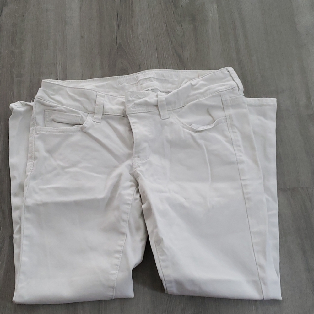 White capris